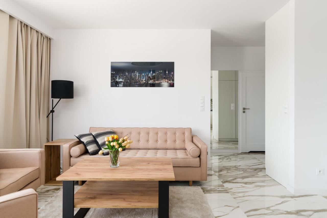 פוזנן Esencja Apartments With Free Parking Garbary 104 By Noclegi Renters מראה חיצוני תמונה