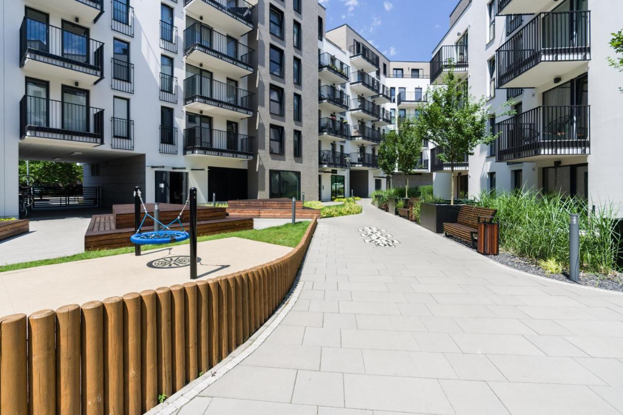 פוזנן Esencja Apartments With Free Parking Garbary 104 By Noclegi Renters מראה חיצוני תמונה