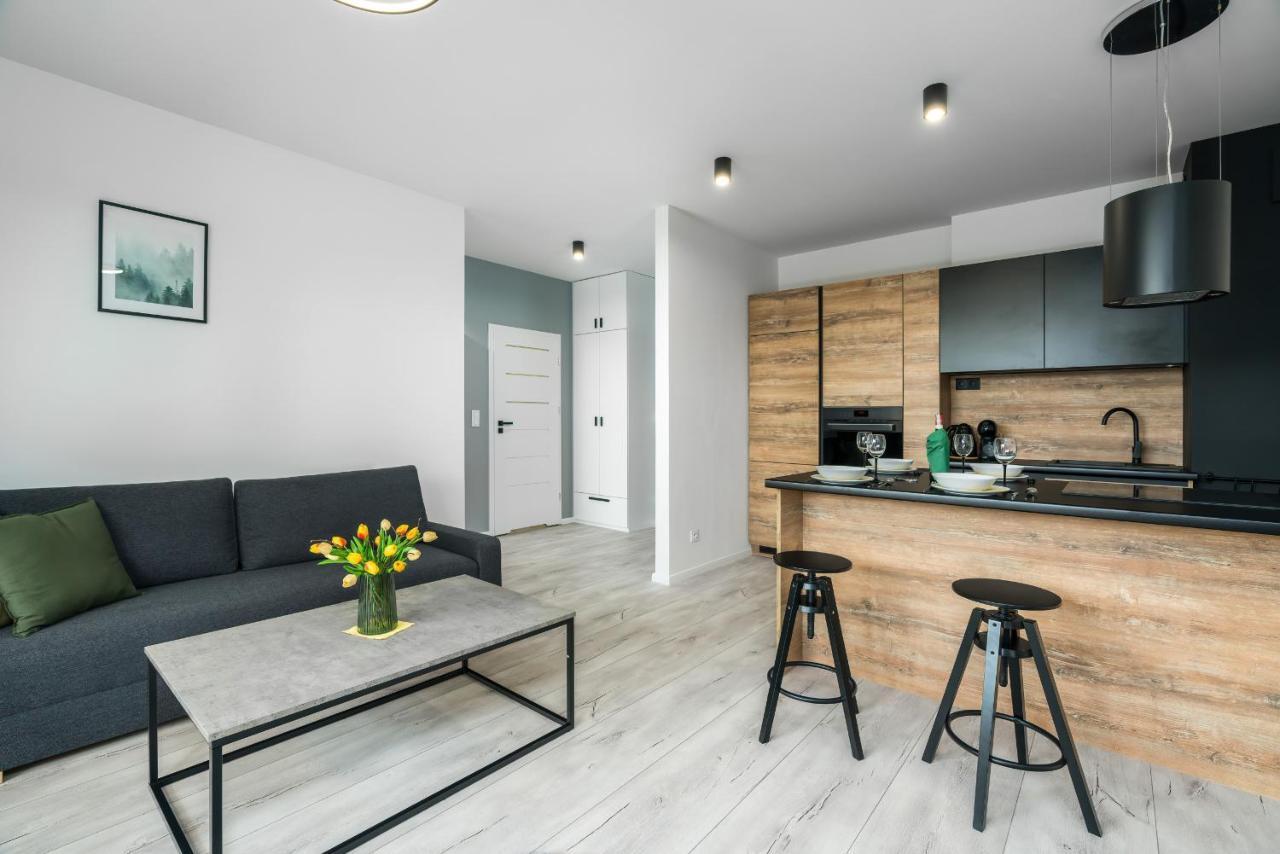 פוזנן Esencja Apartments With Free Parking Garbary 104 By Noclegi Renters מראה חיצוני תמונה