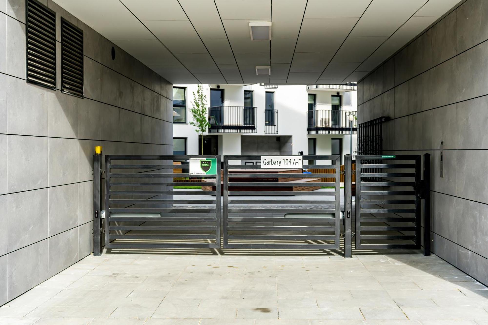 פוזנן Esencja Apartments With Free Parking Garbary 104 By Noclegi Renters מראה חיצוני תמונה