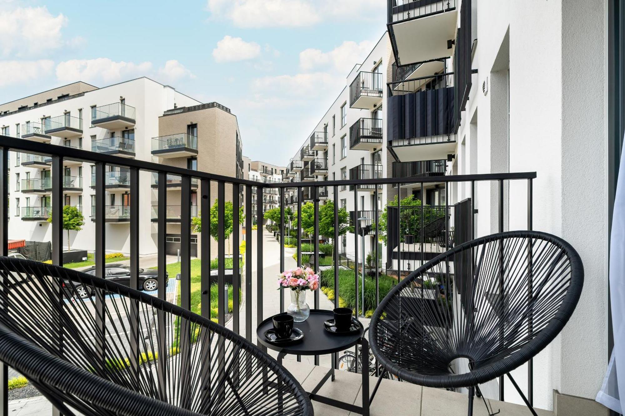 פוזנן Esencja Apartments With Free Parking Garbary 104 By Noclegi Renters מראה חיצוני תמונה
